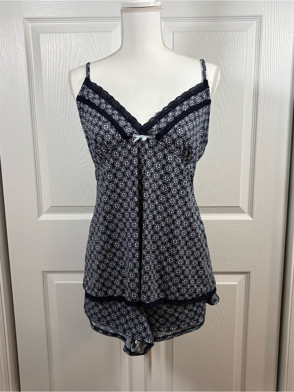 Adrienne Vittadini Studio XL Women’s Cami Shorts Pajamas Set Lounge Sleepwear